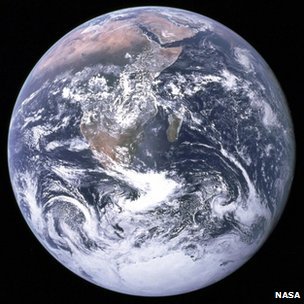 el planeta Tierra desde el espacio